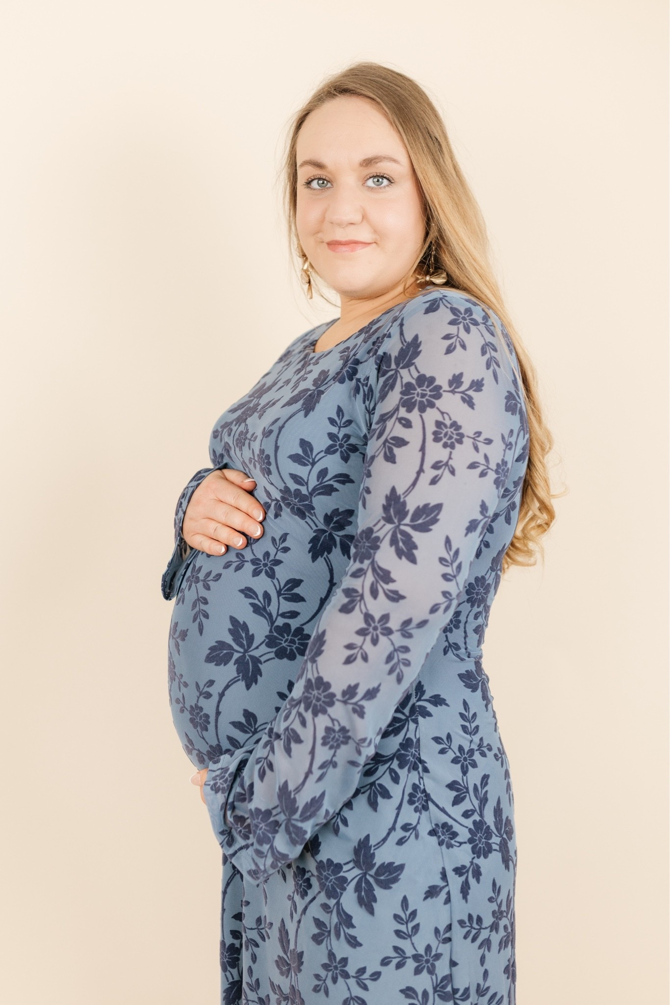 Maxi dress, blue dress, wedding guest dress, floral dress, Amazon dress, baby shower dress, spring dress, fitted dress

#LTKBump #LTKWedding #LTKMidsize