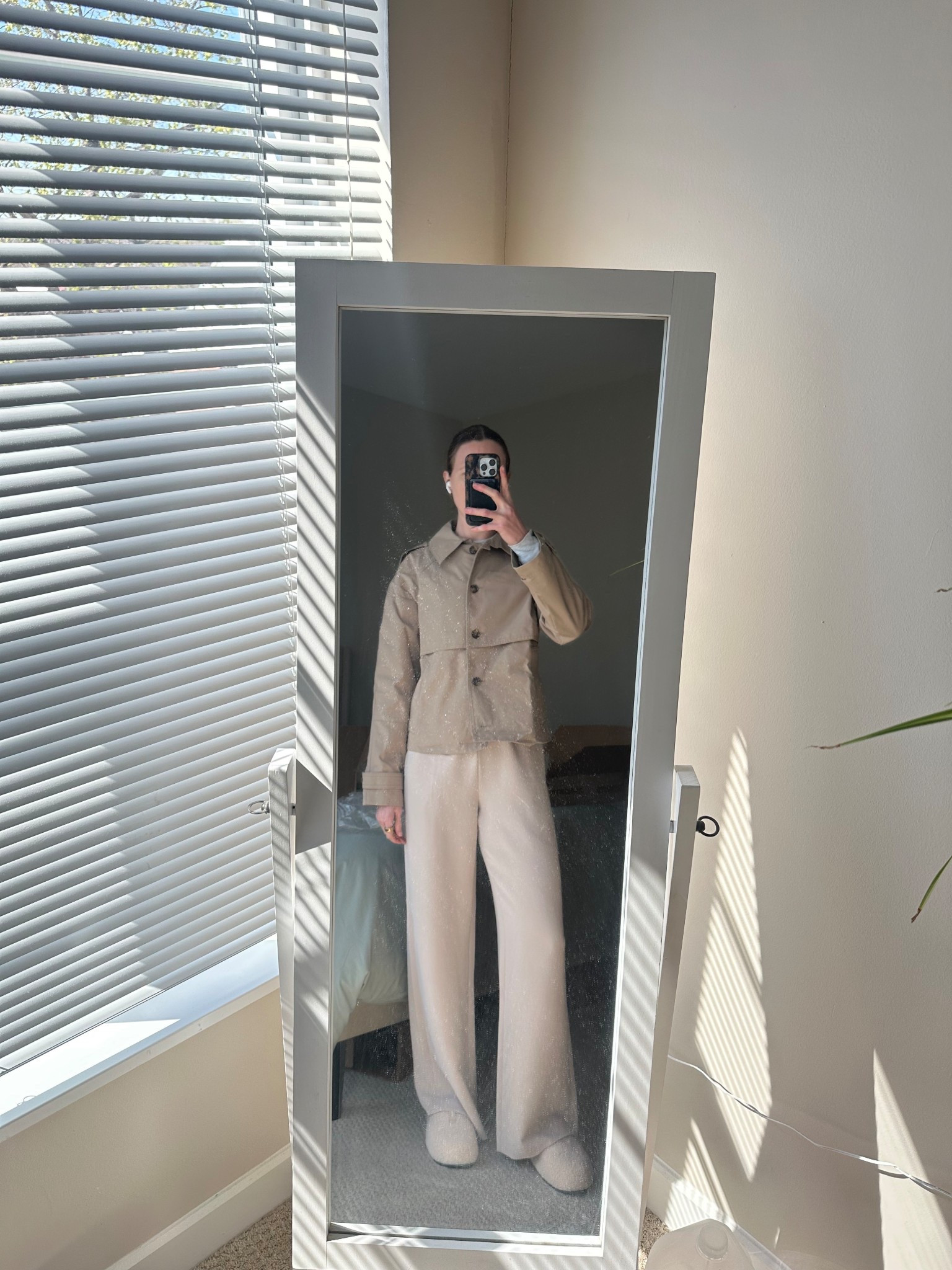 Cropped Trench Jacket of my dreams 

#LTKgrwm #LTKTravel #LTKootd