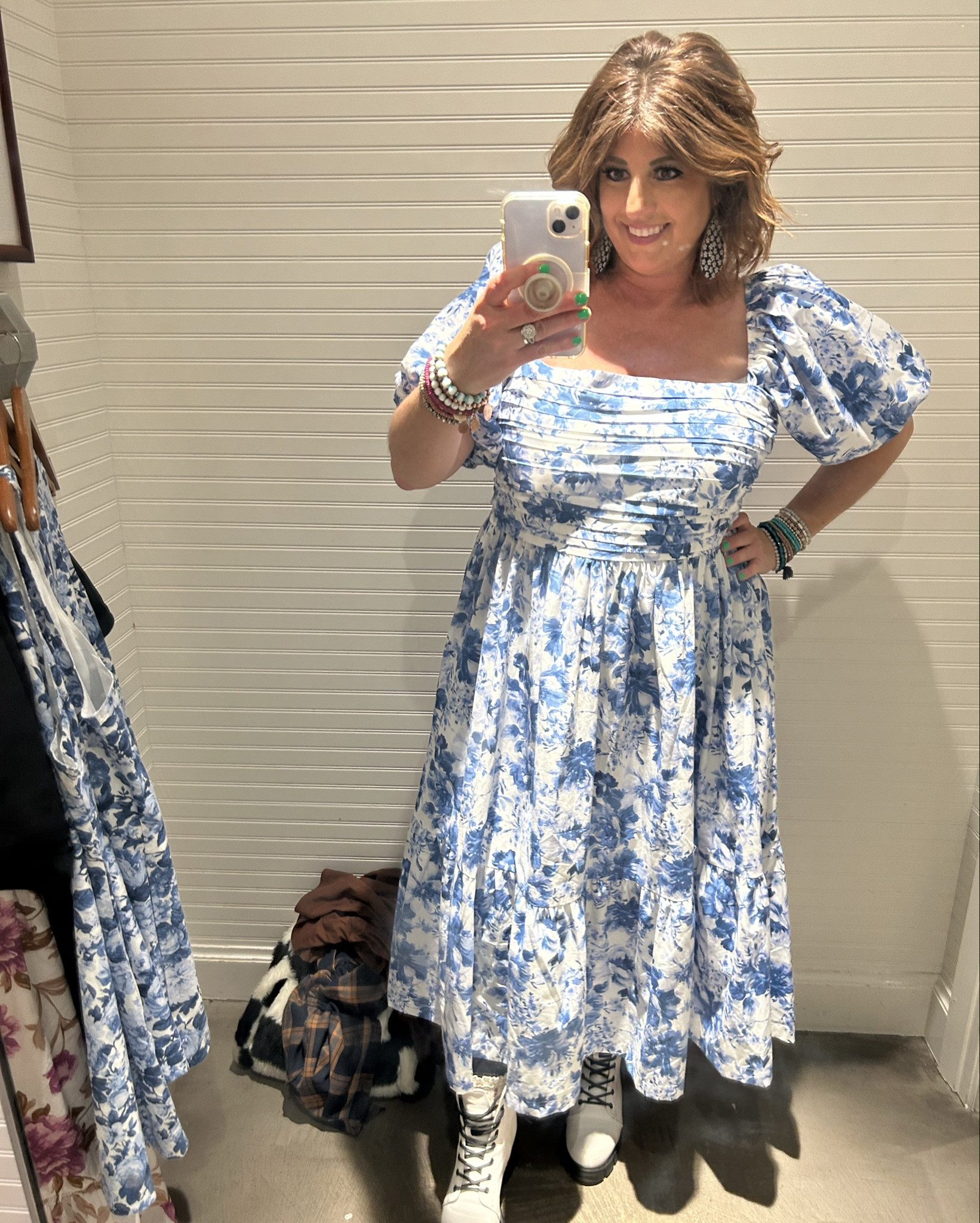 Abercrombie graduation on off the shoulder 


#LTKmidsize #LTKsalealert #LTKstyletip