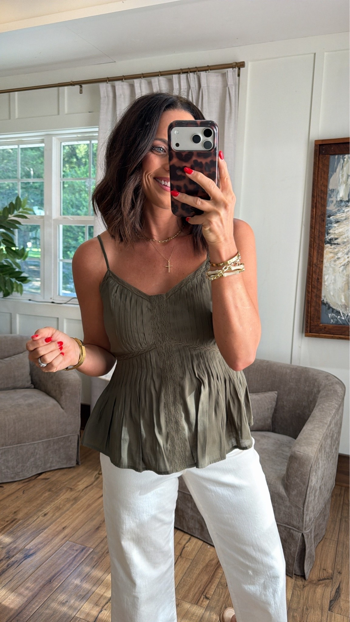 Such a good Target find!! 🤎 This olive top with white denim is the perfect outfit for that in-between summer and fall weather. Simple, cute and so easy to wear now and later!

#targetstyle #targetfinds #targetfashion #targetoutfit #falltransition #fallfashion #affordablefashion #casualoutfit #ltkfashion #ltkunder50