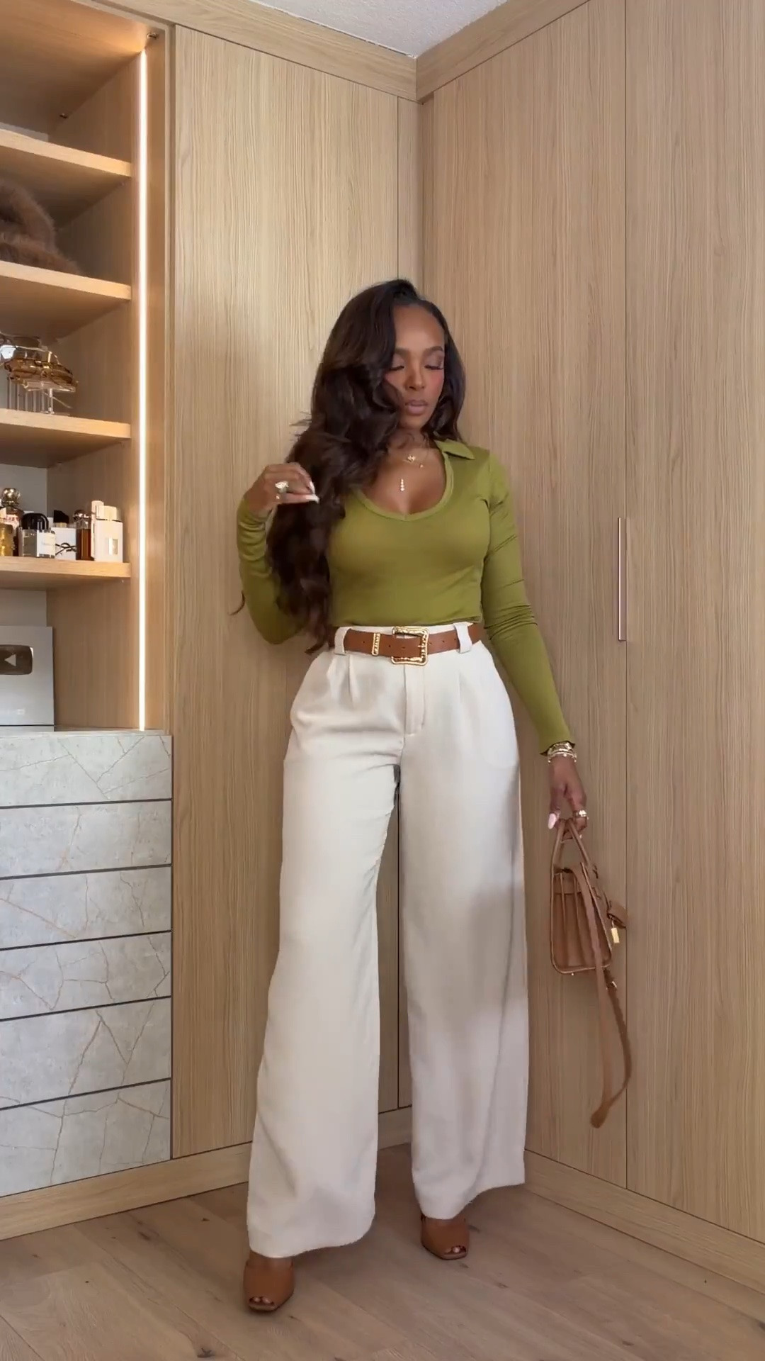 ELEVATED FALL BASICS 🤎

Proof that a simple outfit can still look SO put together. The olive fitted top + cream wide-leg trousers + cognac accessories give this such an expensive-looking fall feel. Perfect for work, brunch, lunch or dinner.

Wearing: Size Small | 5’4” | 140 lbs | 34D-27-40

olive green outfit, cream wide leg trousers, fall outfit ideas, elevated basics, classy casual outfit, neutral fall style, business casual outfit, petite fall outfit, chic workwear, cognac accessories, polished everyday outfit, fall capsule wardrobe

📲 Download the FREE LTK app & follow me (@kirasfashionfinds).

#LTKPetite #LTKFall