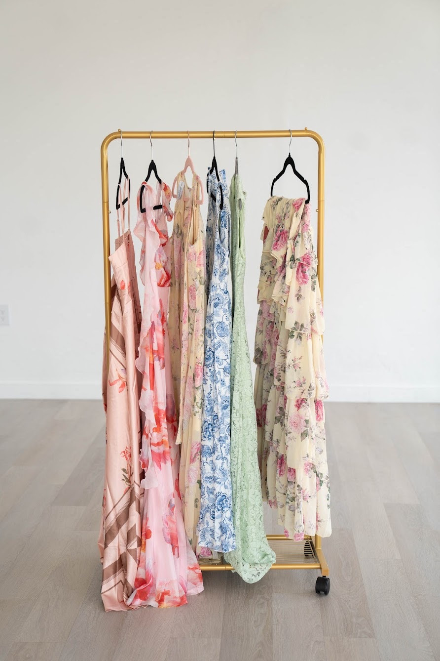 Wedding Guest Dresses

Petal & Pup  midi dress   floral dress  heels  trendy outfits  spring fashion  spring dress spring outfit  spring wedding  summer wedding

#LTKWedding #LTKootd #LTKgrwm