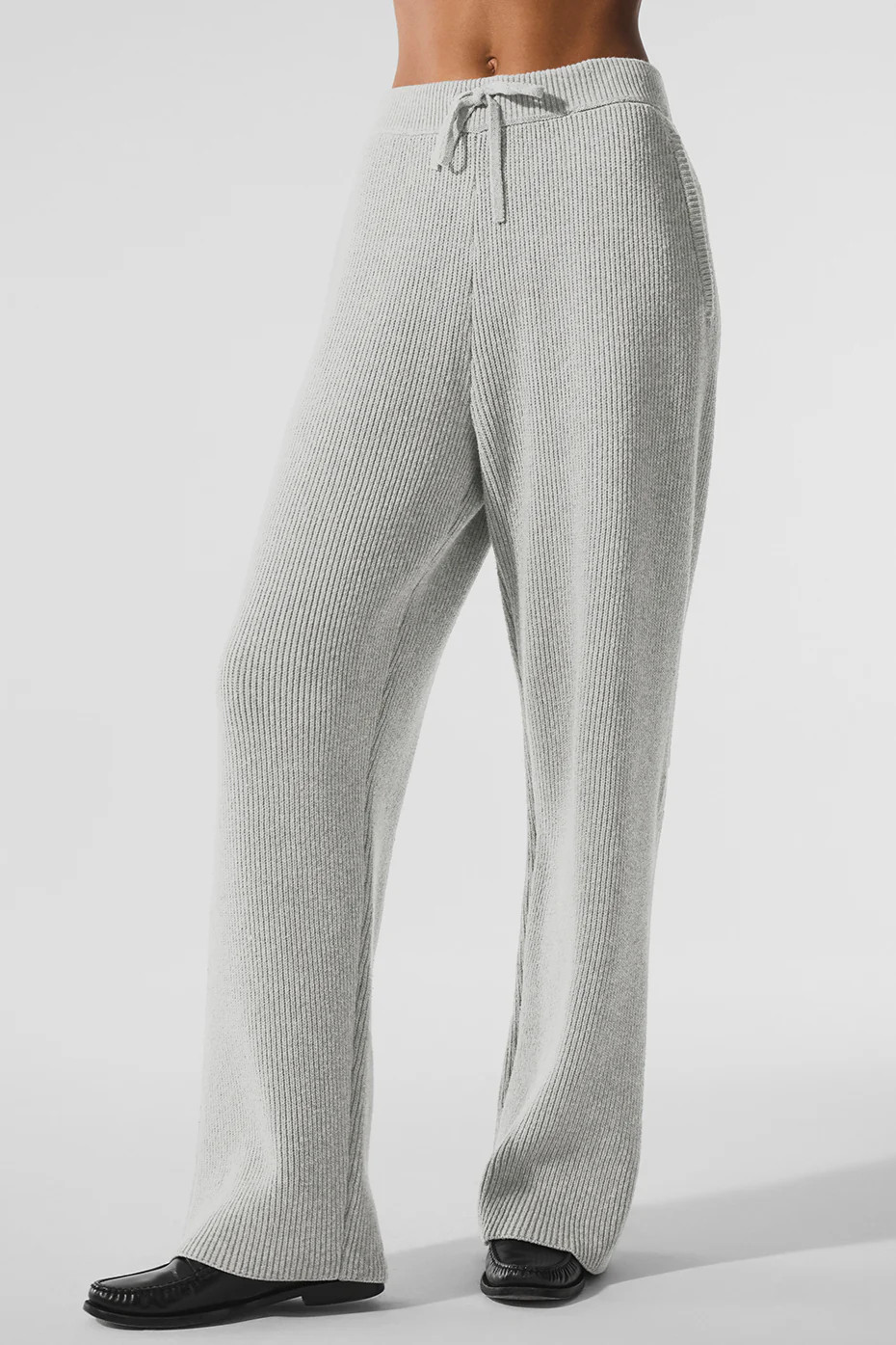 Serenity Wide Leg Sweatpant - Ivory | Alo Yoga (US)