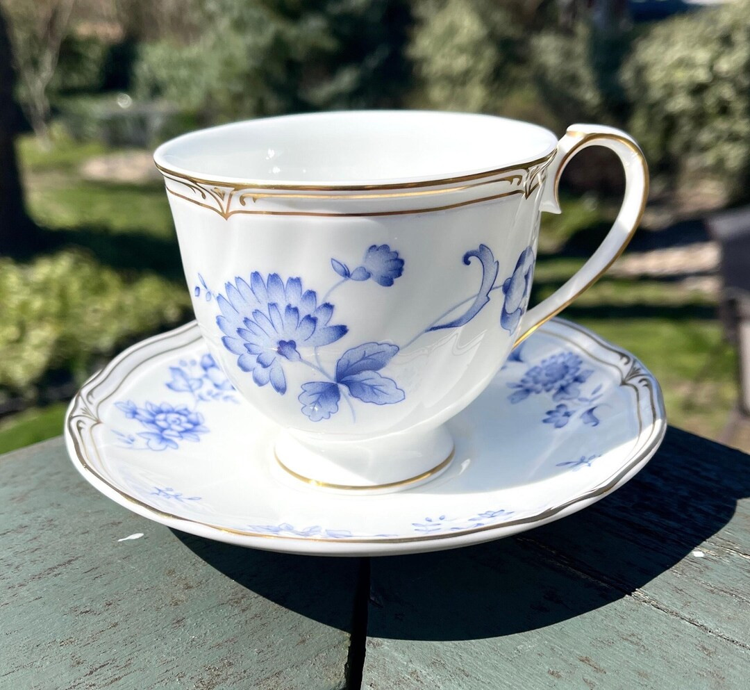 Wedgewood Ashbury Bone China Tea Cup and Saucer/ Blue & White Kitchenware/ Gold Trim Vintage Cott... | Etsy (US)