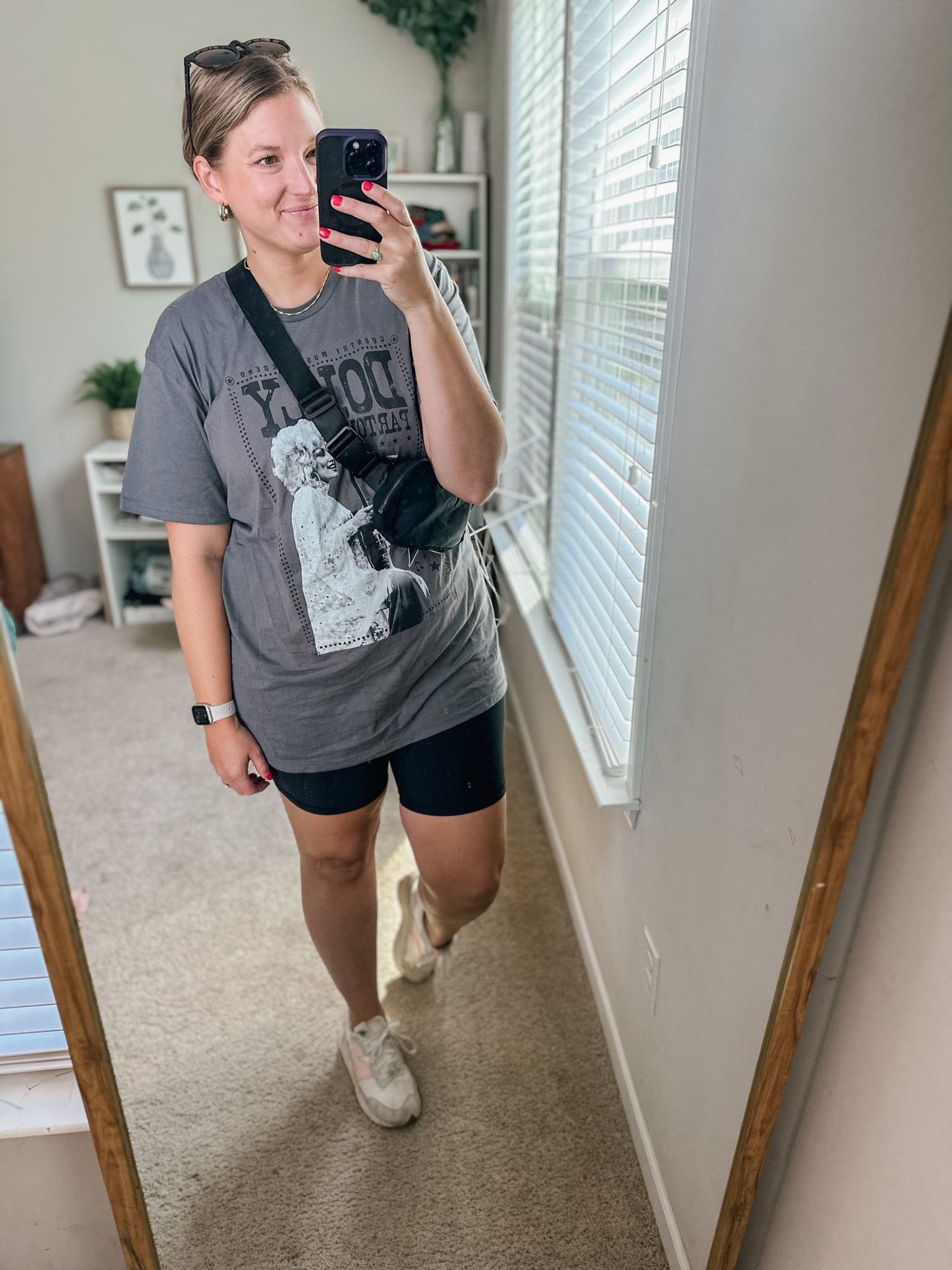 Dolly tee ftw 

#LTKFind #LTKunder50 #LTKstyletip