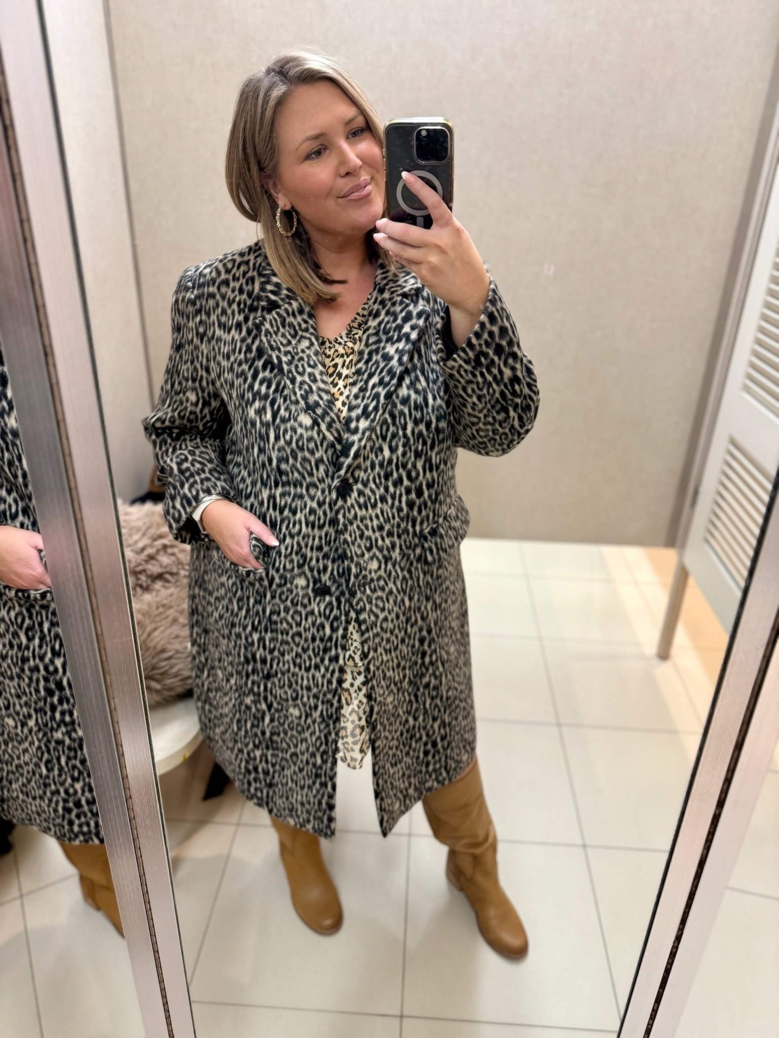 Wearing a 2X + XXL in everything here!

Plus size fashion, fall fashion, everyday outfit ideas, trendy fashion, mom style, macys haul

#LTKPlusSize #LTKMidsize #LTKOver40