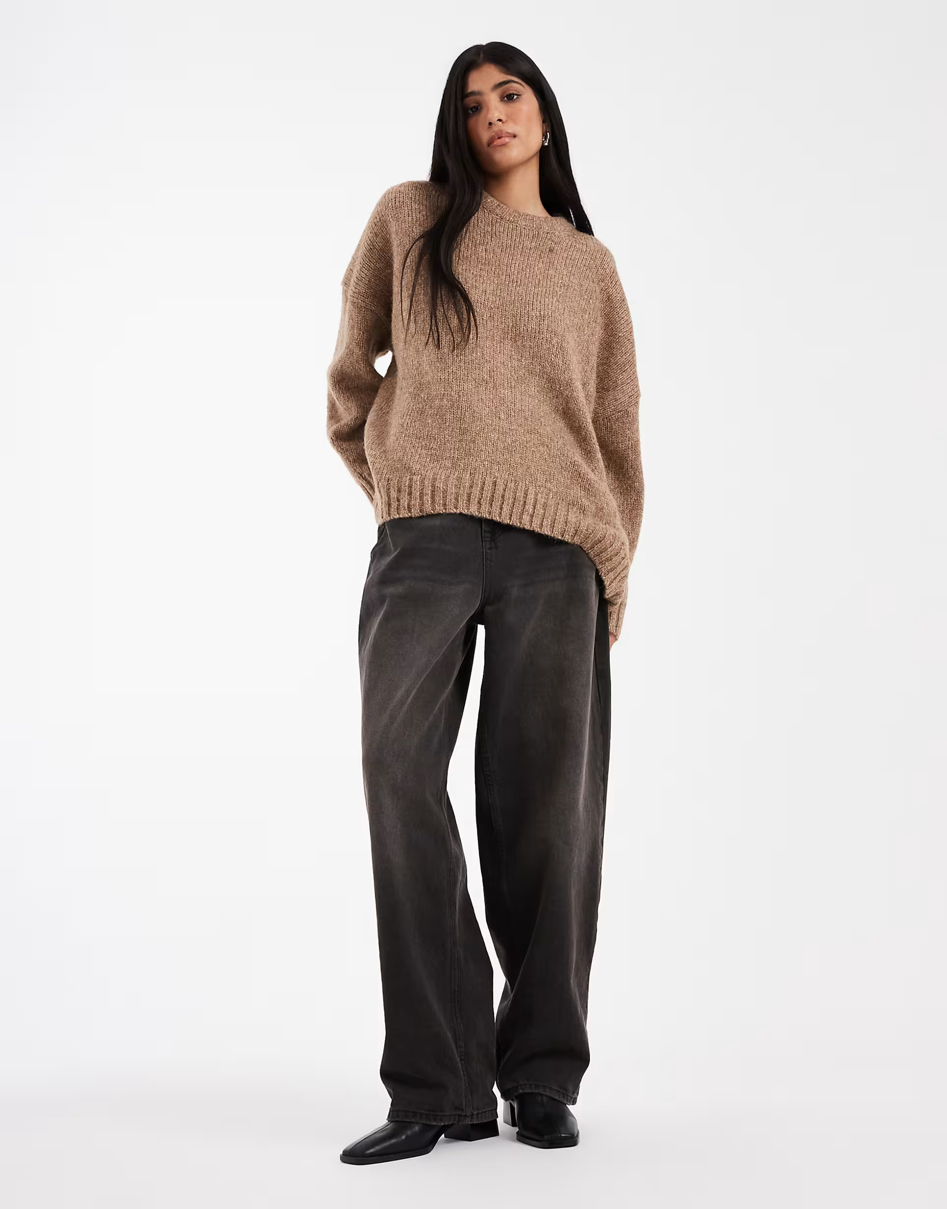 Home› Women› Jumpers & Cardigans› ASOS DESIGN oversized crew neck jumper with curved hem in... | ASOS (Global)