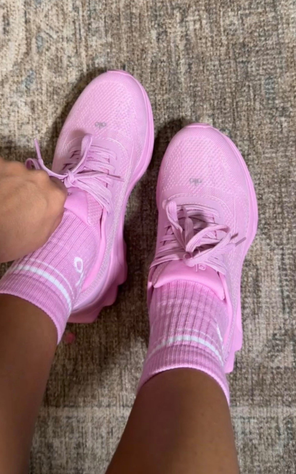 pink workout shoes just make gym days more fun 💗✨ lightweight, comfy, and too cute not to wear on repeat

#pinkaesthetic #gymstyle #workoutshoes #activewearstyle #fitnessgirl #pinkeverything #walkingshoes #gymfit #wellnessstyle #shoelover

#LTKActive #LTKootd #LTKfitnessgoals