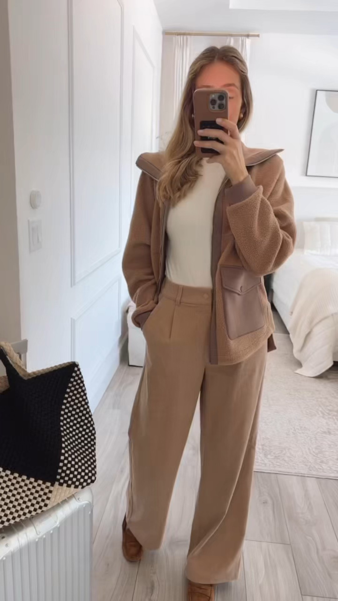 Perfect fall winter travel outfit idea! I love everything about this look, definitely I’ll be taking to my winter trip this year! Fits true to size and I am wearing size small 

#LTKSeasonal #LTKTravel #LTKStyleTip