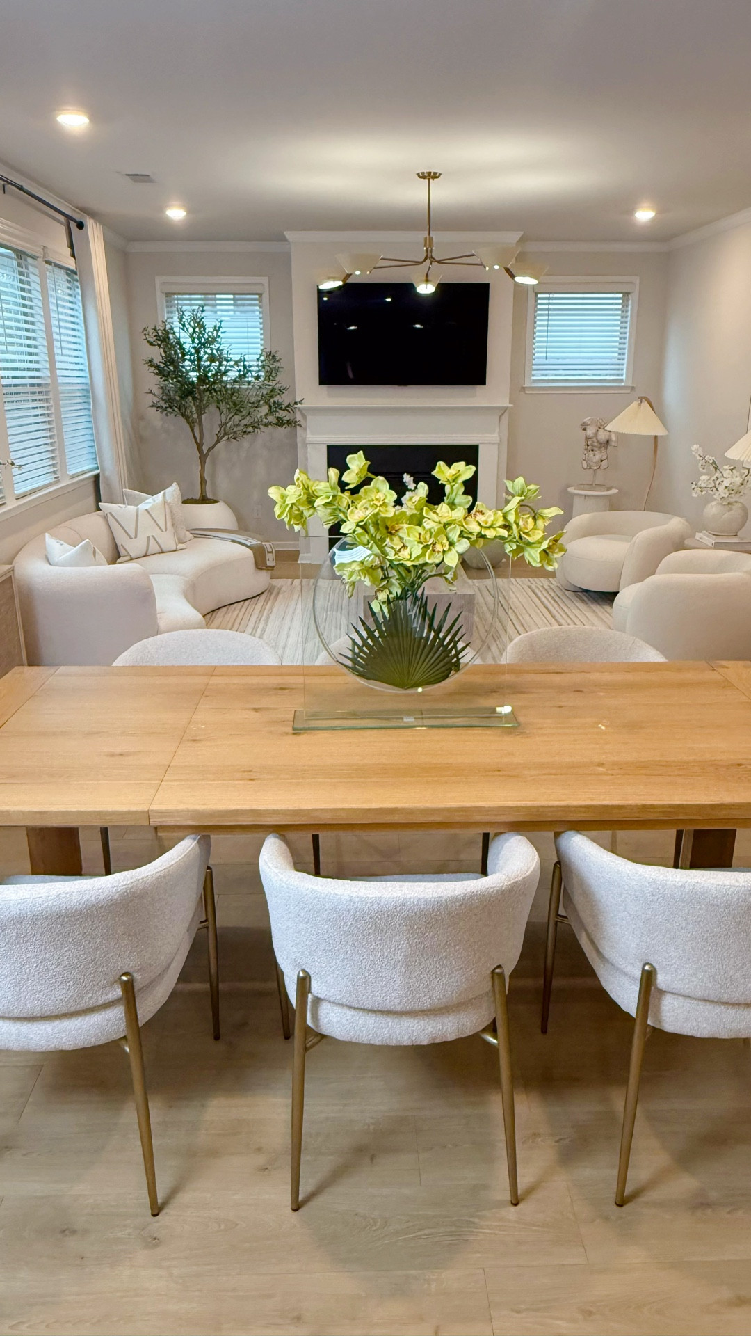 Unboxing my new dining chairs and I'm officially obsessed.

The Nara Dining Chair from @Zgallerie is a versatile and stylish addition to any dining room. Upholstered in a luxurious fabric and featuring a sleek brushed stainless steel frame, this chair exudes a sense of refined elegance. The curved backrest provides added comfort and support, making it perfect for both casual dining and more formal occasions.

Use my discount Code: SBN05 and get additional 5% off

#homedecor #Unboxing

#LTKSaleAlert #LTKHome #LTKU