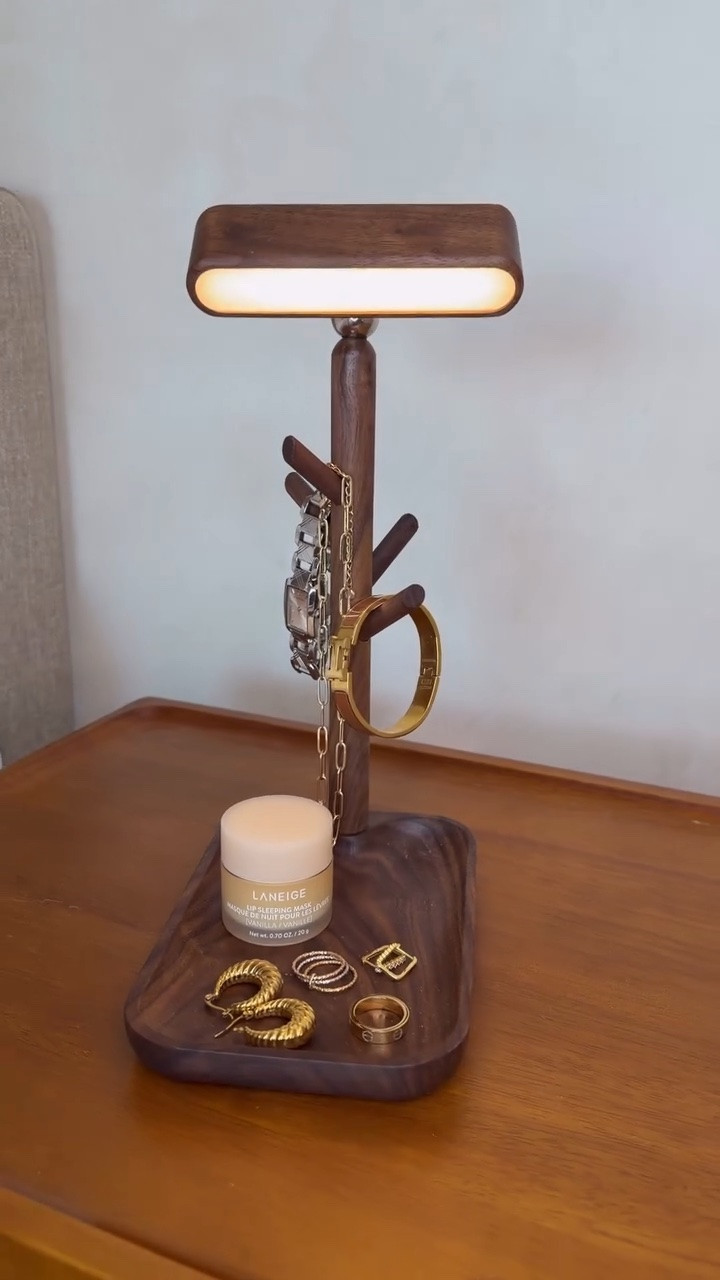 Amazon Wooden Table Lamp! This is a cordless lamp and jewelry organizer all in one 🙌🤎 

#nightstandstyling #bedroomideas #homegadget #cordlesslamp

#LTKHome