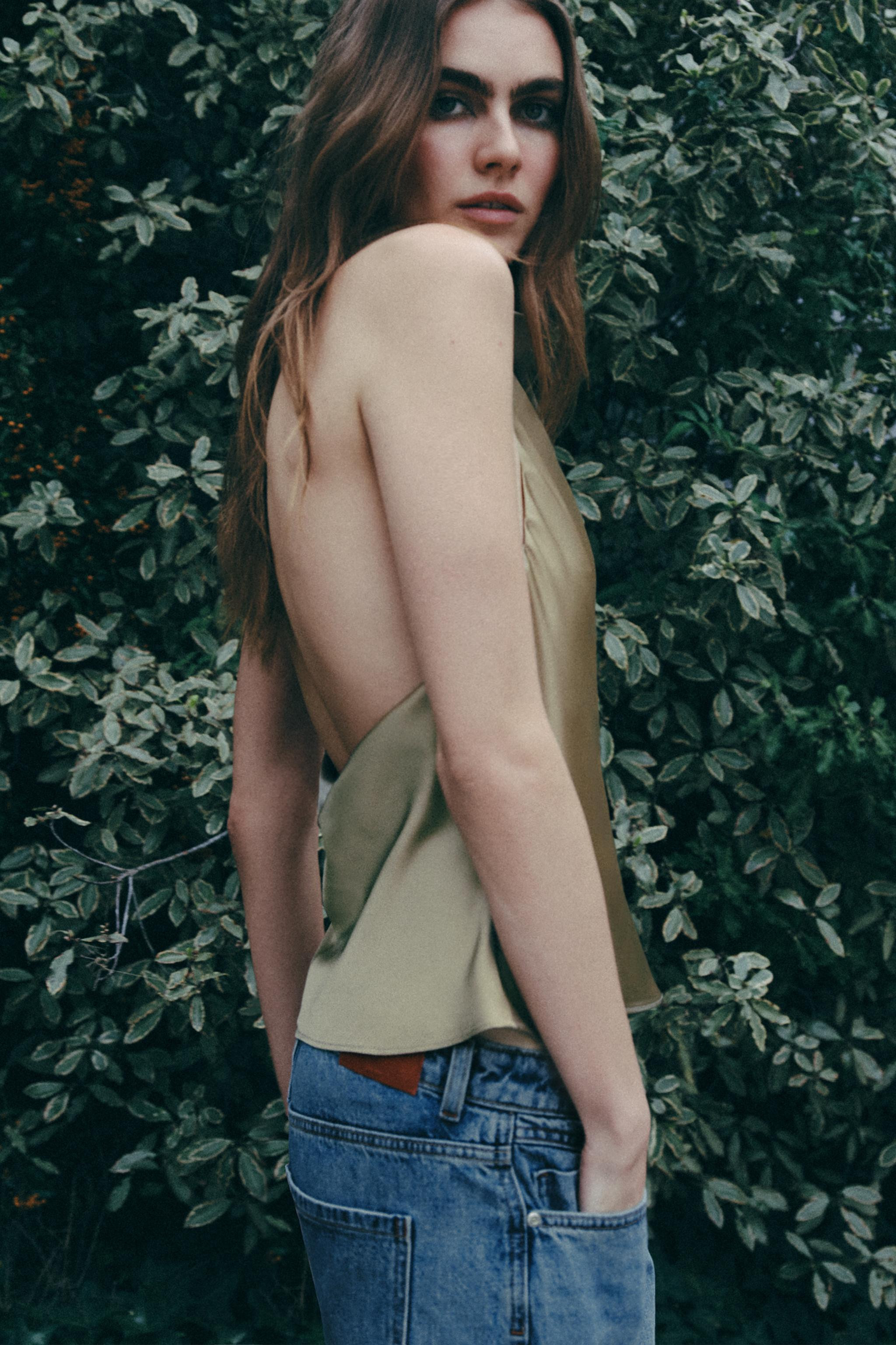 SATIN EFFECT HALTER TOP | Zara US