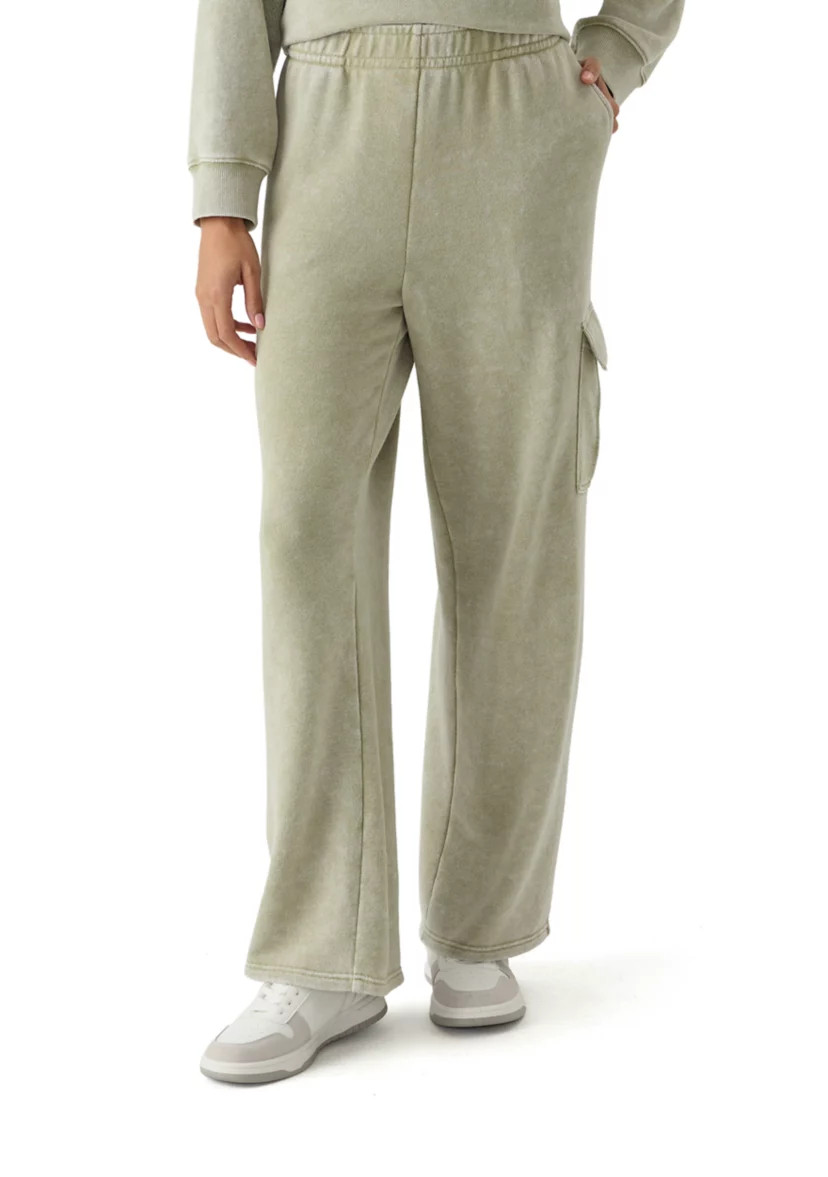 OLIVE + OAKWomen's Wide Leg Cargo Pants | Belk