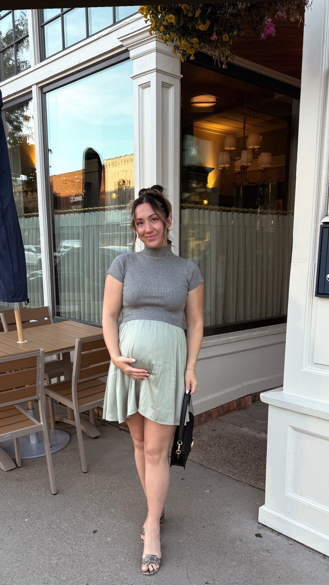 Bump friendly fall transitional dress 🤍