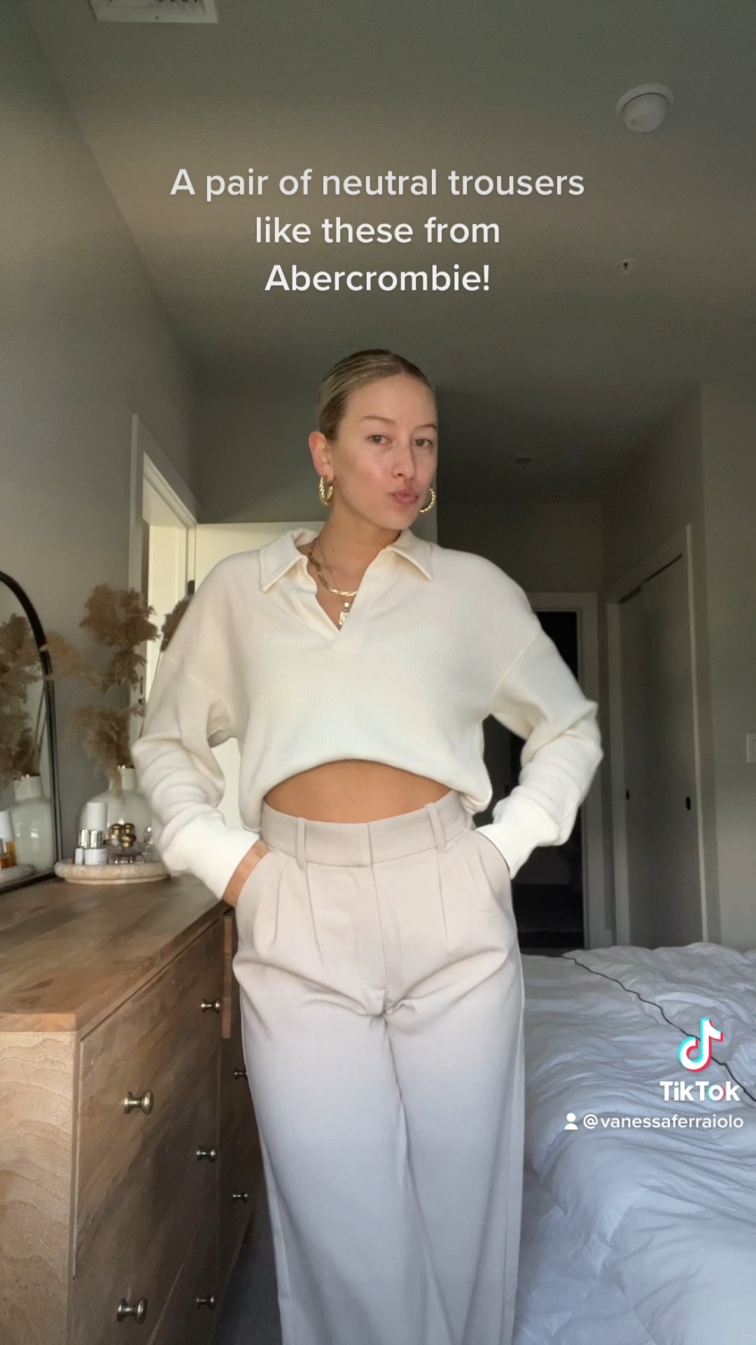 Abercrombie style, Abercrombie trousers, trouser pants, beige pants, fall fashion, fall style, fall outfit inspo, fall sweater