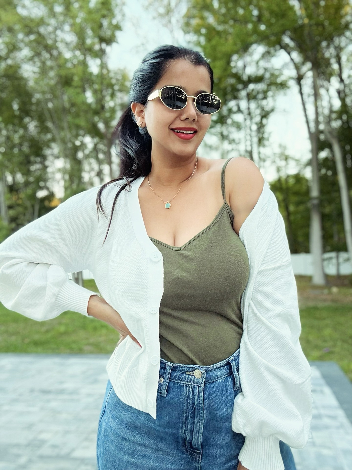 Log kya kahenge ?
.
Sweater from Ezbelle🤍

Link: https://a.co/d/hT3oEAM

#collab #njinfluencer #collaboration #dressmine #featuring #cardigan #sweater #fallfashion #autumn

#LTKSeasonal #LTKFallSale #LTKSaleAlert