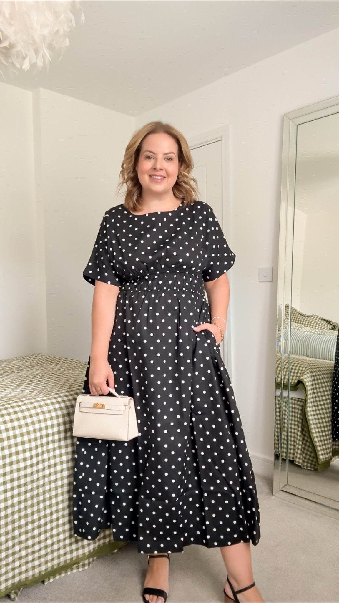 Polka dot dress

#LTKsummer #LTKmidsize #LTKdresses