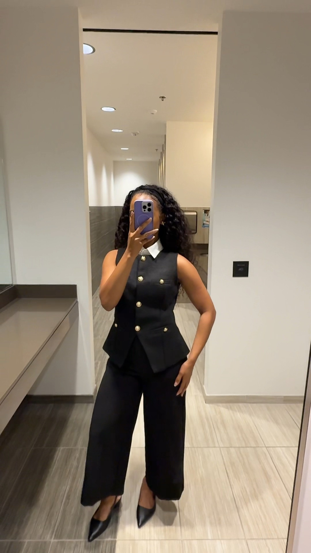 A pre-fall approach to business formal, no blazer required.

The tailored vest brings structure to the all-black look, while the sleeveless layers and slingback heels keep it appropriate for the season between summer and fall.

#businessformal #prefallstyle #allblackoutfit #officeoutfit #workwearstyle

#LTKWorkwear