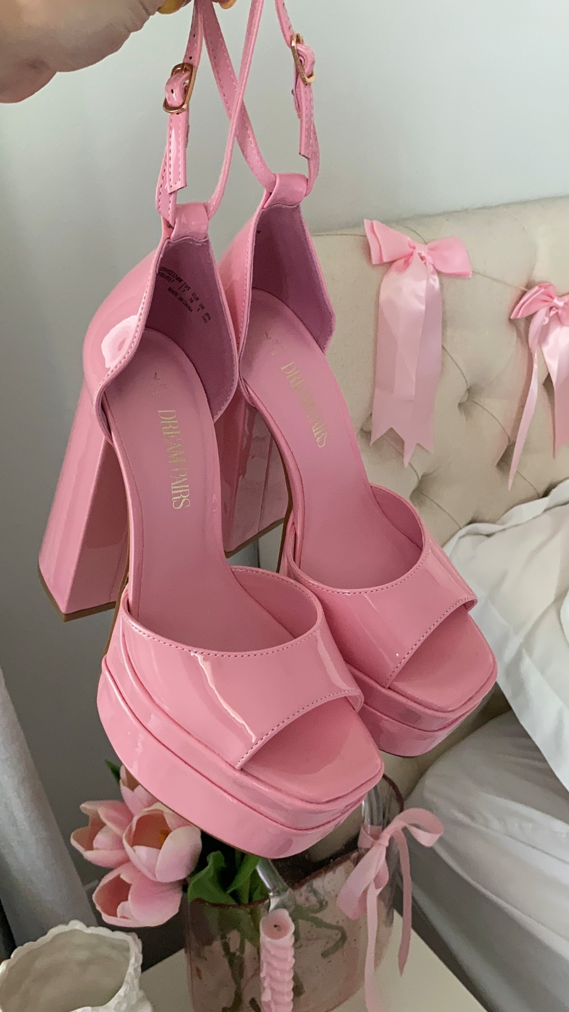 Cutest baby pink heels are currently on sale 

#LTKShoeCrush #LTKSaleAlert #LTKStyleTip