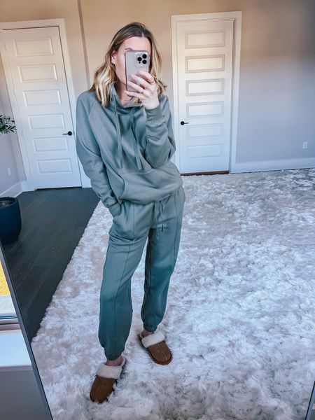 My new matching hoodie + sweatpants combo from Amazon! Comes in different colors & fits tts! 

Lee Anne Benjamin 🤍

#LTKstyletip #LTKunder50 #LTKFind