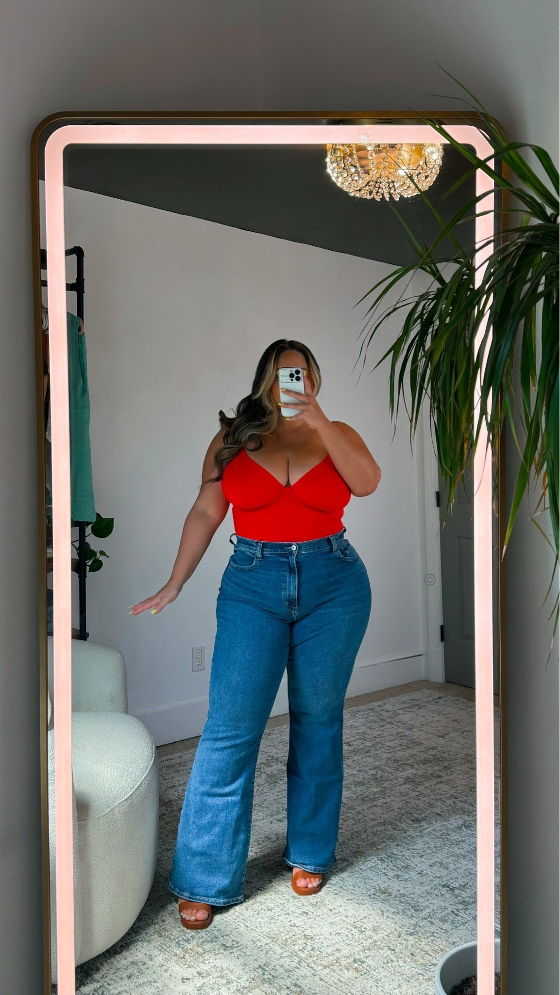 Shapewear bodysuit now on sale! 

Shown in size XXL 

Jeans shown in size 16