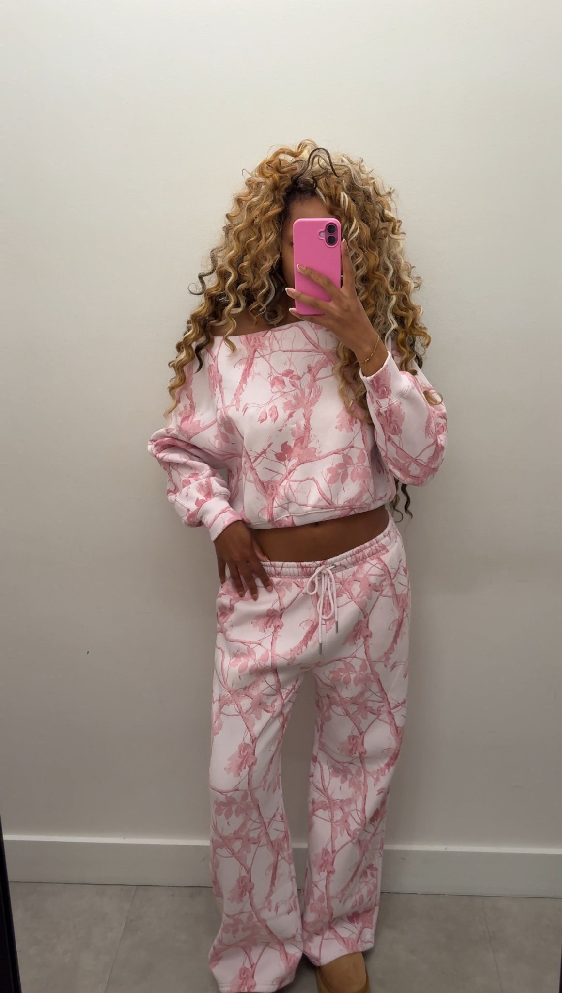 By far the CUTEST set I’ve seen all year 😮‍💨🎀 I’m 5’9 wearing large regular bottoms and a small top 

#LTKSeasonal #LTKootd #LTKTall