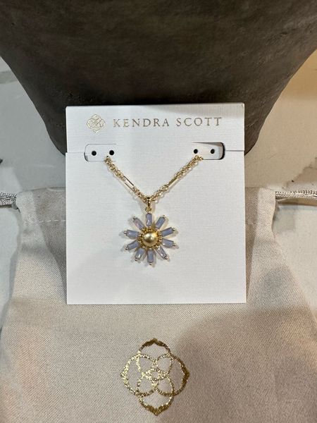 Kendra Scott Daisy necklace in honor of our baby 🐶🌼🐾

#LTKFind #LTKFestival #LTKGiftGuide