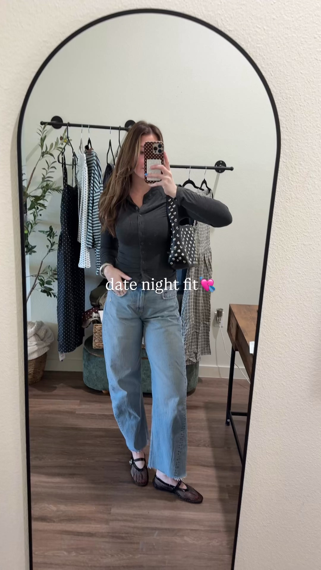 Date night outfit 💘 small in top and 27 tall in jeans 