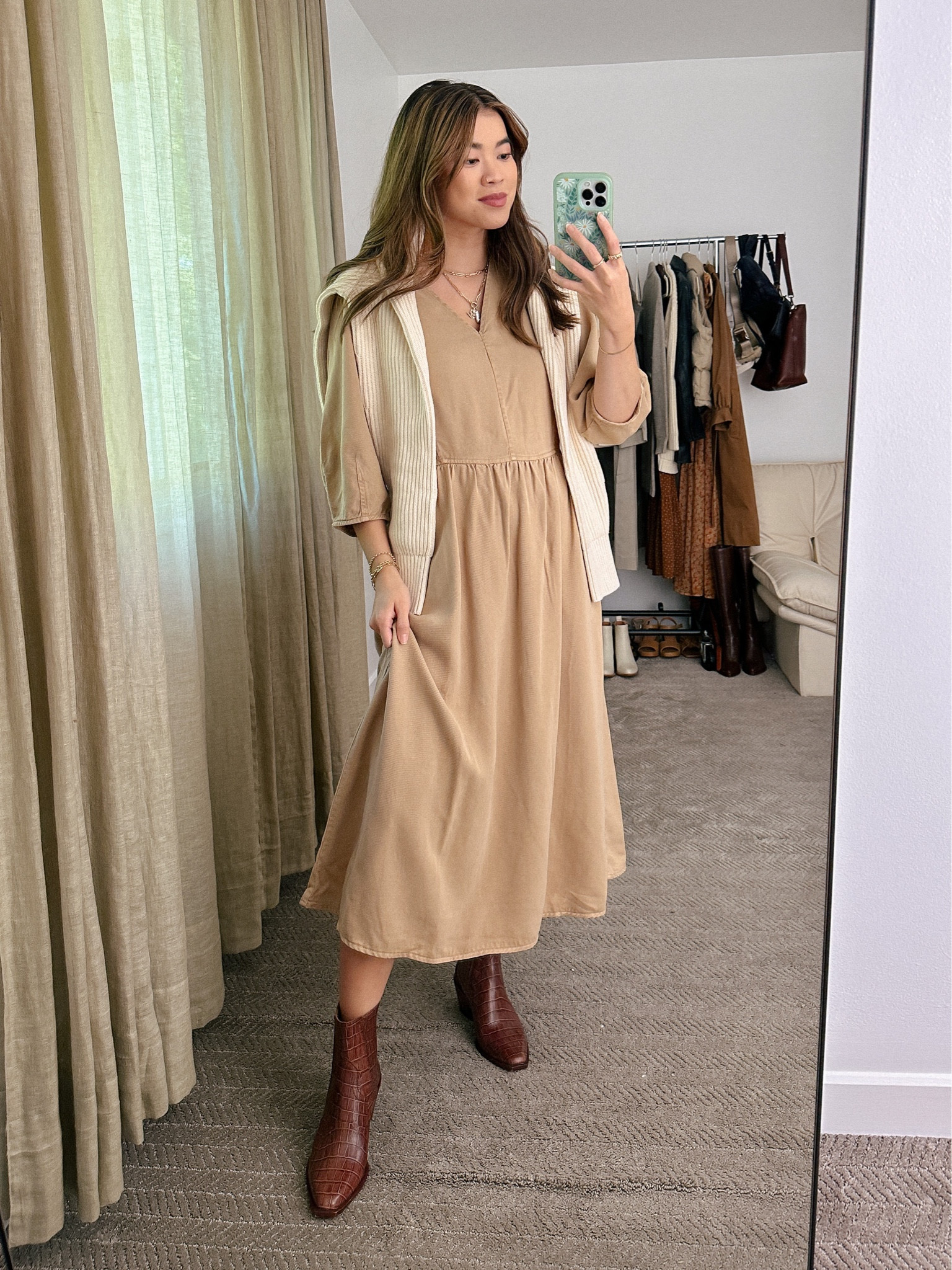 The @everlane New Heritage Collection for fall is so cozy and classic!! I love all of the sweaters and neutral tones for the autumn season 🍂 #everlane #everlanepartner 

#LTKSeasonal #LTKworkwear