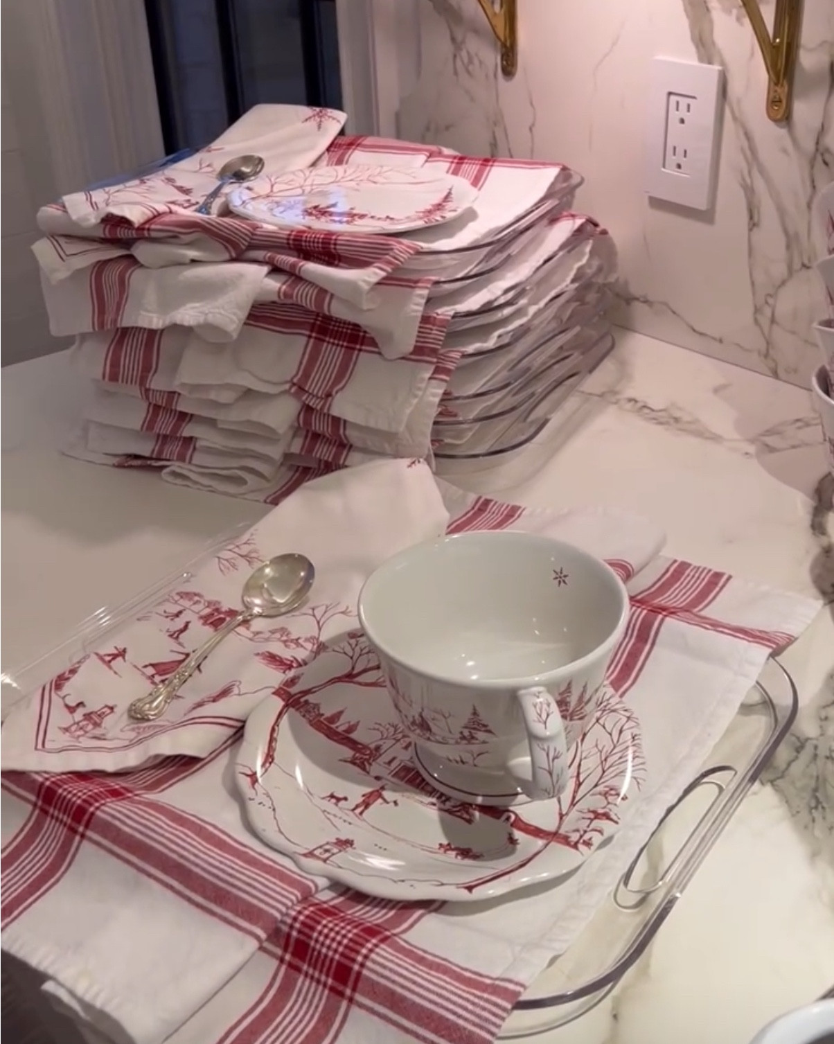 Acrylic trays that we discussed in todays Coffee and a Chat 
