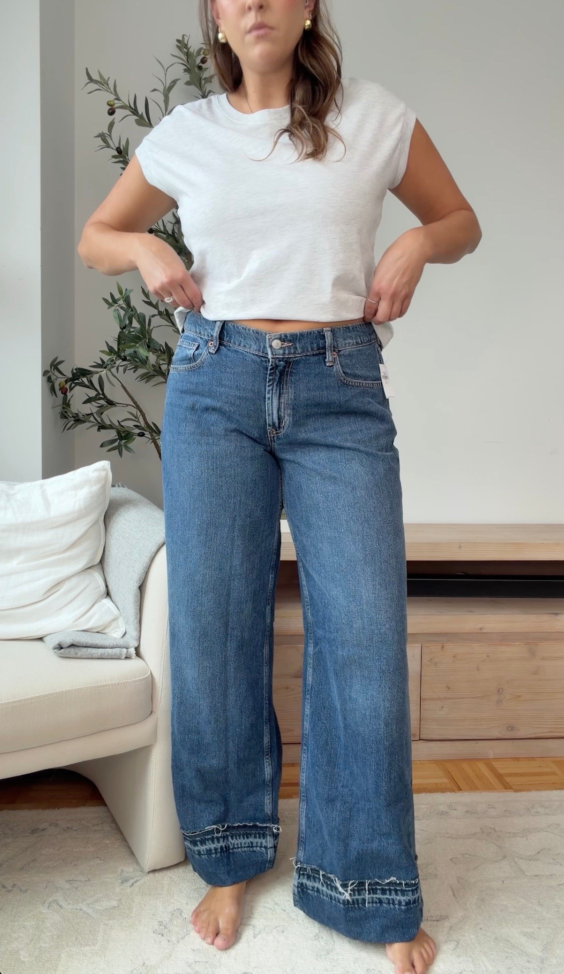 The perfect everyday denim ✨ These wide leg cuffed jeans are such an easy way to elevate a simple tee while still feeling comfortable and effortless. Love the relaxed fit and statement hem! Size 14 | runs tts 

wide leg jeans, cuffed jeans, everyday denim, casual outfit, fall outfit, Amazon fashion, effortless style

#LTKootd #LTKMidsize #LTKTall