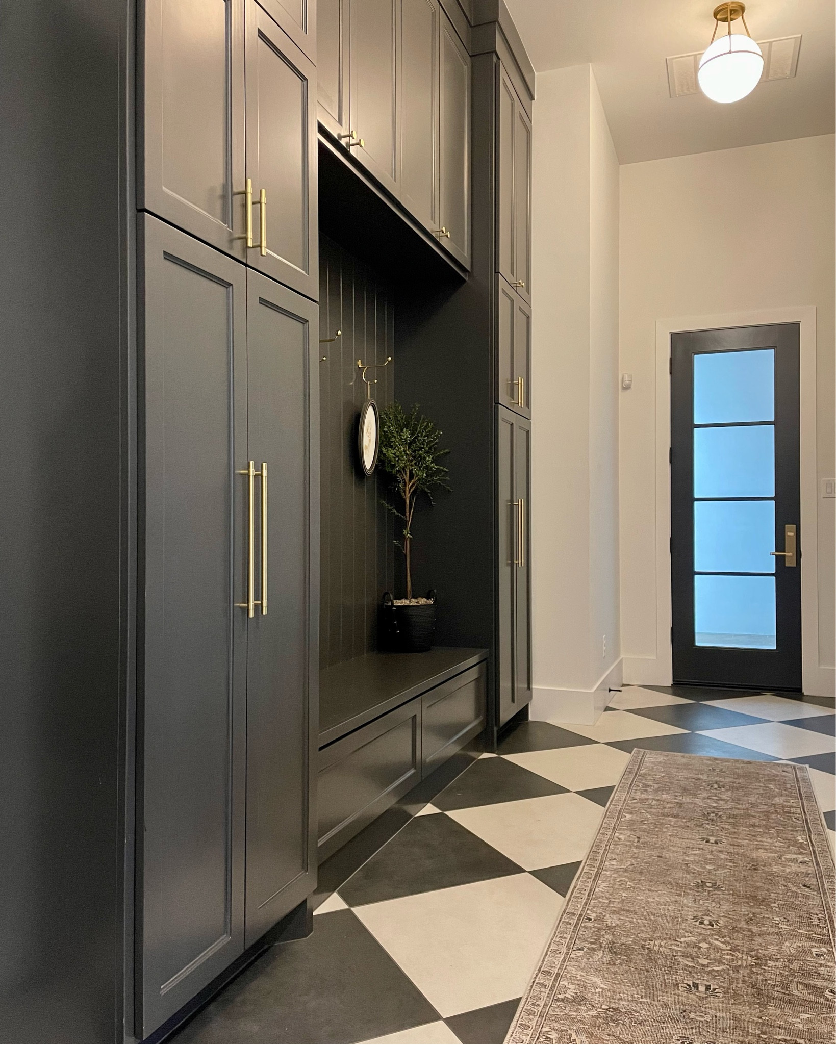 Mudroom design. Mudroom cabinets and storage. Storage solutions. Neutral vintage rugs. Washable rugs. 


#ltkhome #rejuvenation #rugsdirect #pottedplants #kellerandoak #neutraldesign 