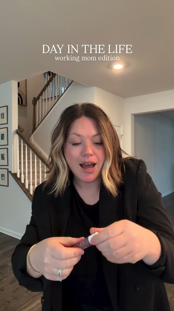 I had so much fun today that I almost forgot there was anything else going on 

Tag a boss mom to let her know she’s crushing her dreams and  doing it all 💌