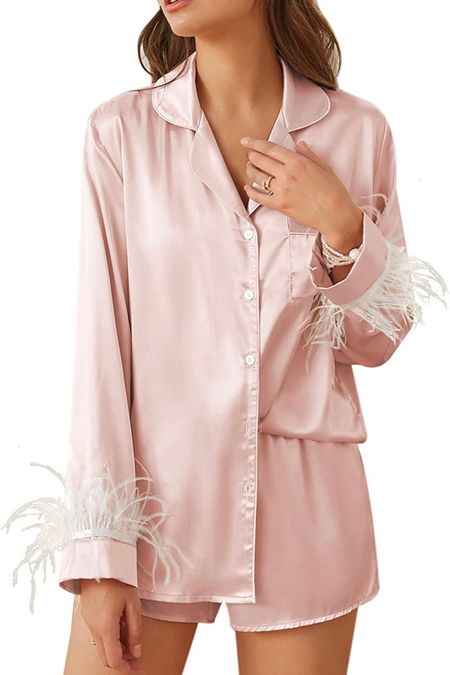 amazon valentine’s day pajamas!!! 

vday, valentine’s day, vday clothes amazon, amazon valentine’s day finds, pajamas with feather sleeves, feathers, silk pajamas

#LTKunder50 #LTKFind #LTKstyletip
