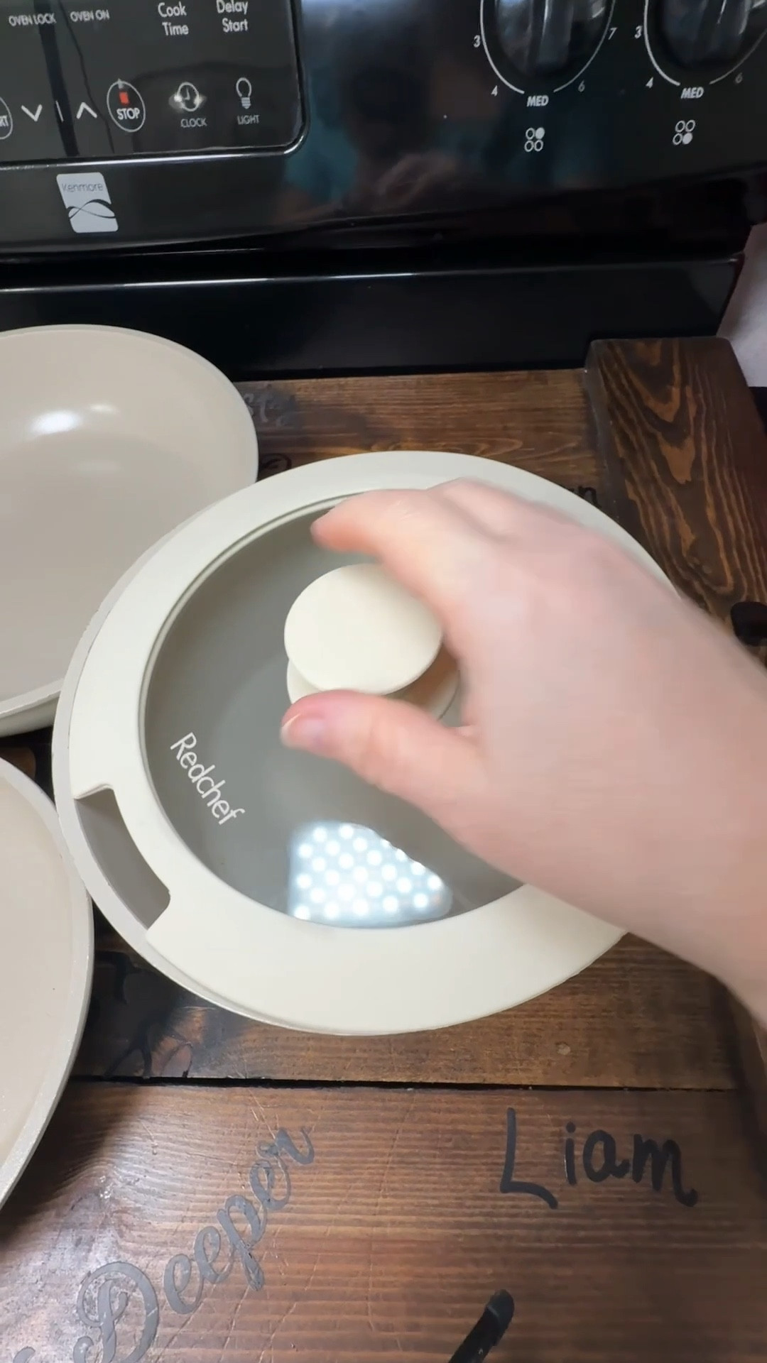 If your pots and pans are flaking, sticking, or stressing you out…
It’s time for Red Chef. ❤️🥘
The difference is WILD.


#LTKfoodie #LTKGiftGuide #LTKHome