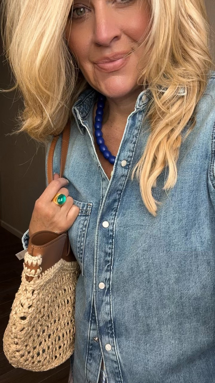✨Tap the bell, save and ❤️ start here over 40 fashion, midlife style, midsize fashion and luxury looks for less.  

✨Tap the bell, save and ❤️ start here over 40 fashion, midlife style, midsize fashion and luxury looks for less.  

Hot? Have a pooch? Want to look and feel fantastic? Start here...

⬇️Sizing information:
Medium (size down if in between sizes.) 

👑 Helping you look good, feel good.-Lindsey Denver   Check back daily for belly-friendly style, confidence, and Outfit Physics™.

#LTKOver40 #LTKMidsize #LTKPlusSize

Comment SHOP below to receive a DM with the link to this post on my LTK ⬇ https://liketk.it/6i9S9

#LTKOver40 #LTKMidsize #LTKPlusSize
