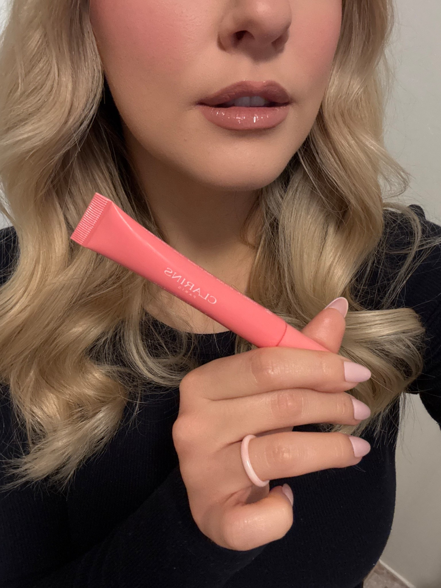 Gorgeous subtle milky pink gloss 🩷

#LTKBeauty #LTKValentine