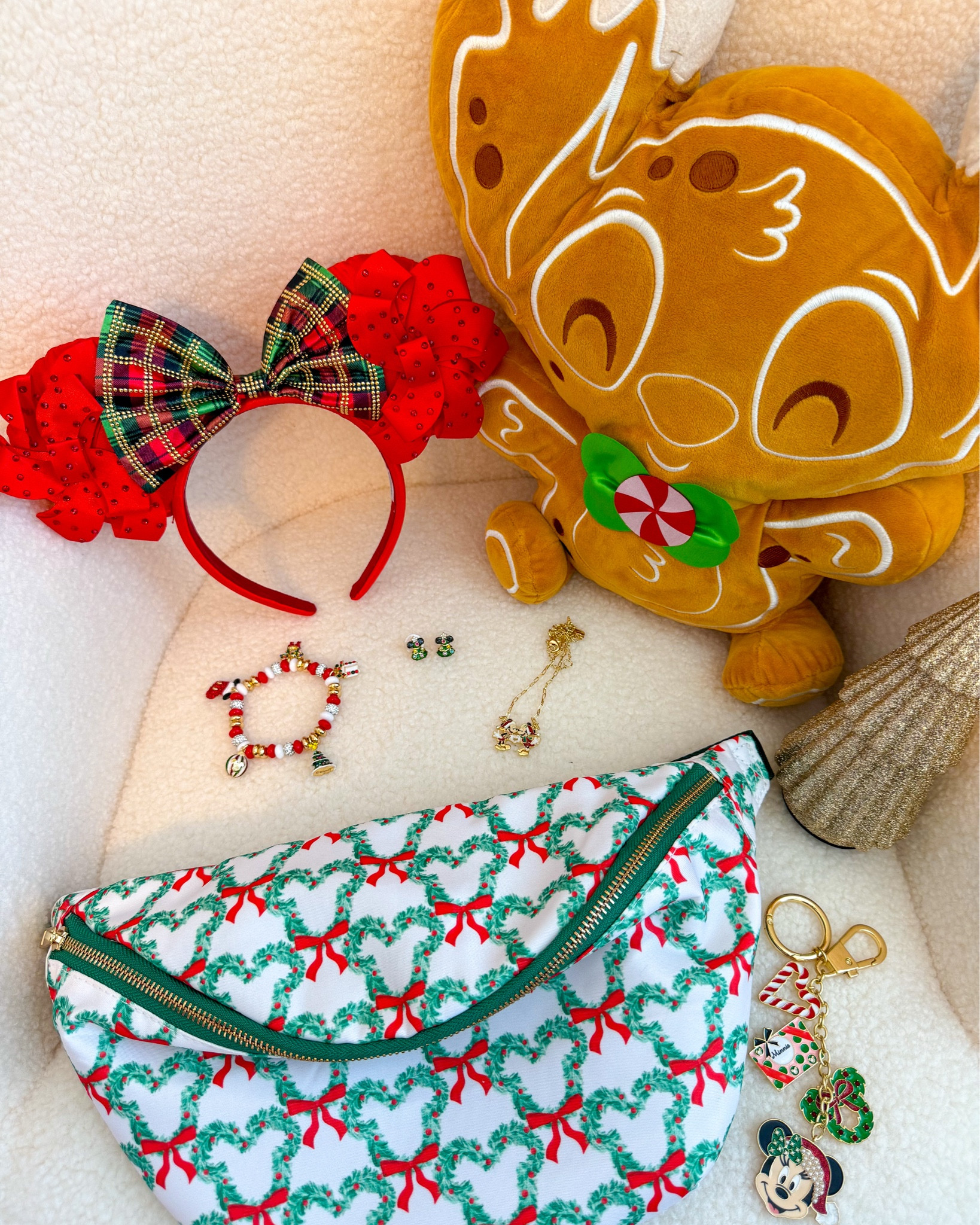 Unwrapping the cutest collection this holiday season by Baublebar! 


#gifted 

#LTKStyleTip #LTKHoliday #LTKFindsUnder100