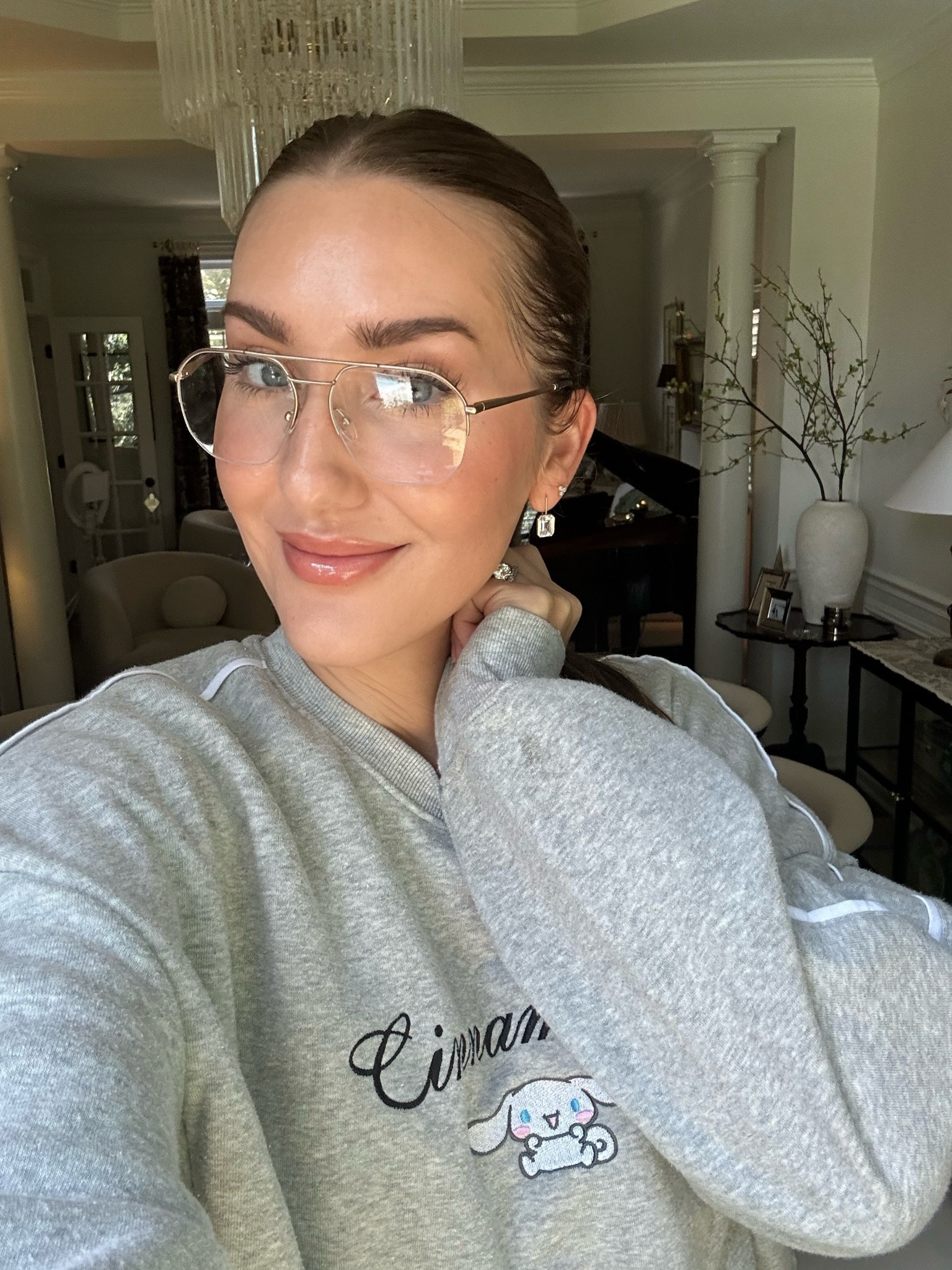 The best readers! ⭐️code “TIFFANYD” for 20% off. 💫 Grab these cute glasses in the “progressives” and no more taking them on and off to read. The top is clear when you look straight ahead, and the magnification works when you look down to read. 💫