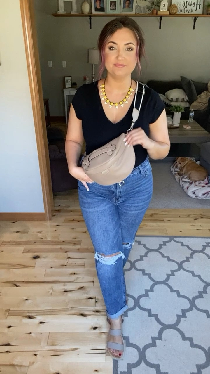 Fav body suit & crossbody 

#LTKunder50 #LTKcurves #LTKSeasonal