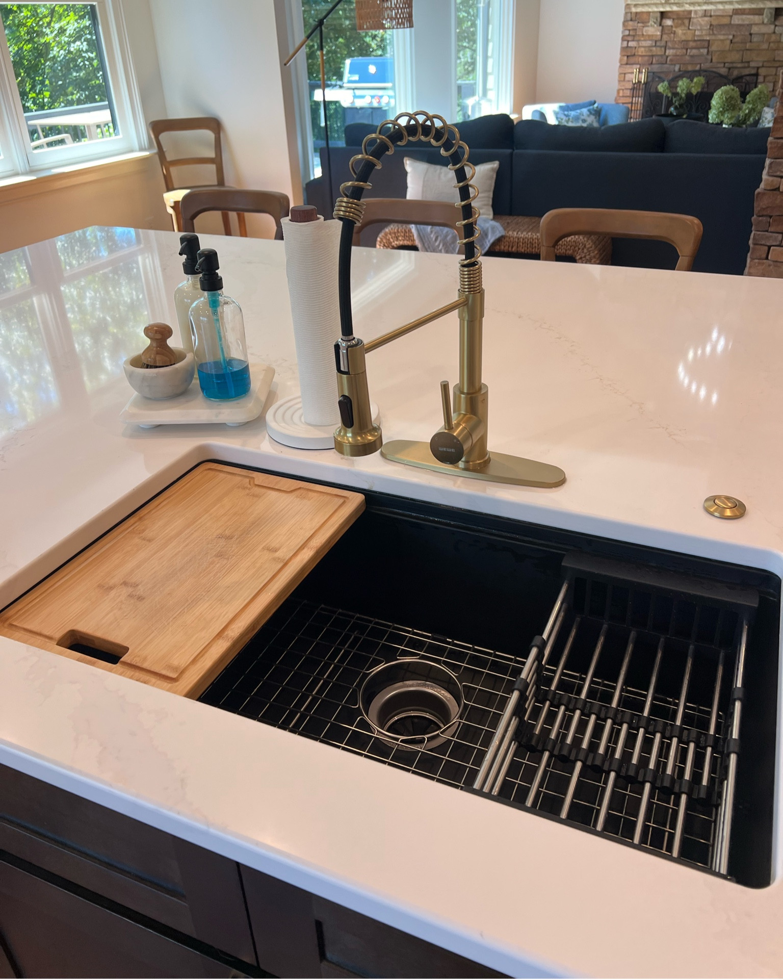 My favorite affordable farmhouse kitchen sink! 

#LTKFindsUnder100 #LTKHome #LTKU