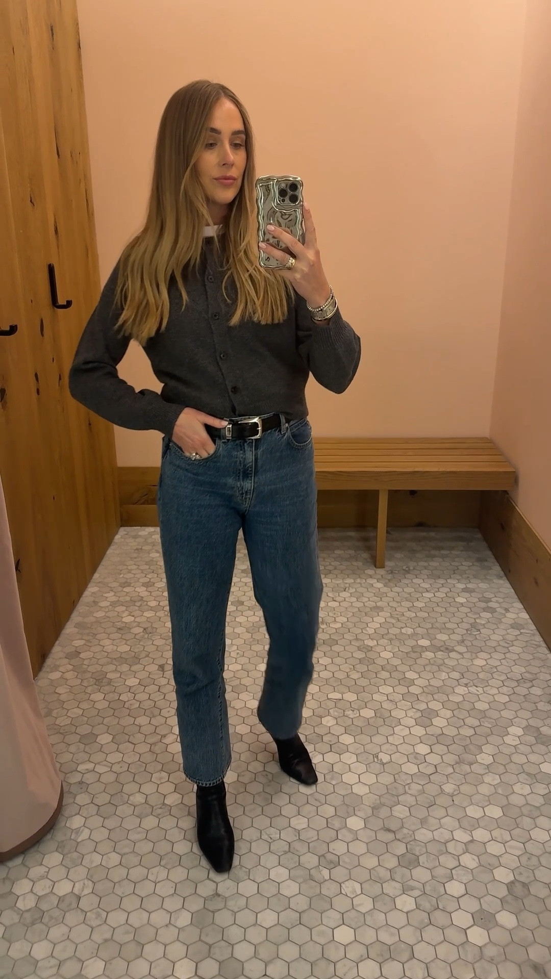 Fashion Jackson, got this cashmere cardigan today. Wearing a small 

#LTKTall #LTKootd #LTKOver40