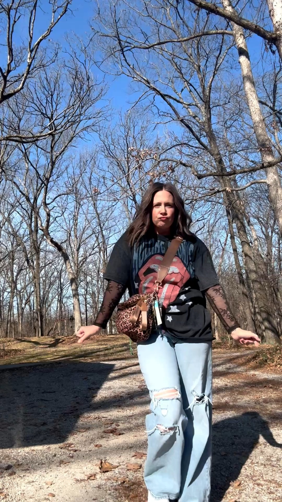 Rock on momma! 🤘🏻🖤

#LTKmomlife #LTKgrwm #LTKootd