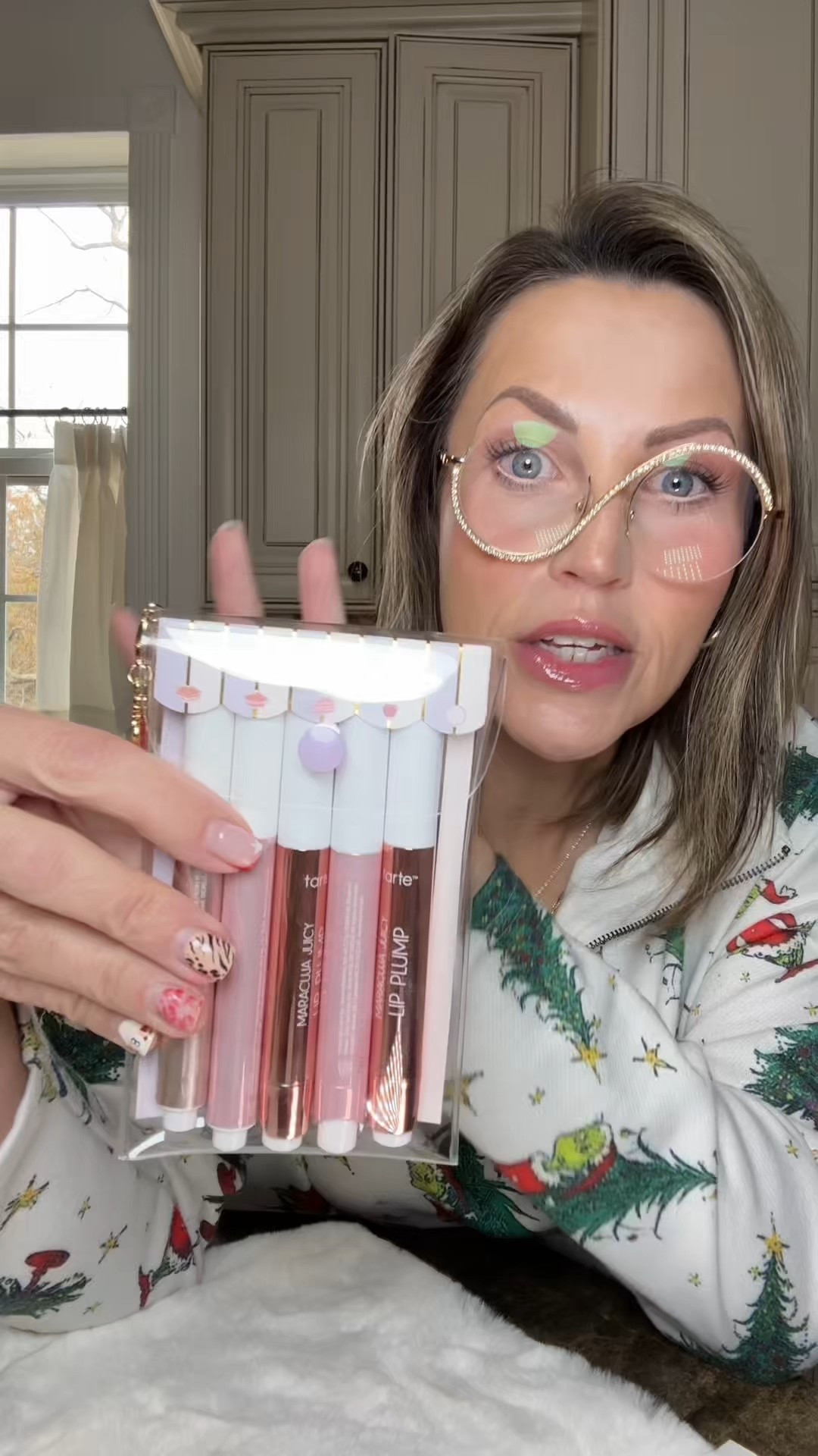 Tarte Sweet Indulgences Maracuja Juicy Lip Gloss Set is the perfect holiday gift set! 3 high-shine glosses packed with hydration 💋
#GlossGoals #HolidayBeautyGifts

#LTKHoliday #LTKGiftGuide #LTKCyberWeek