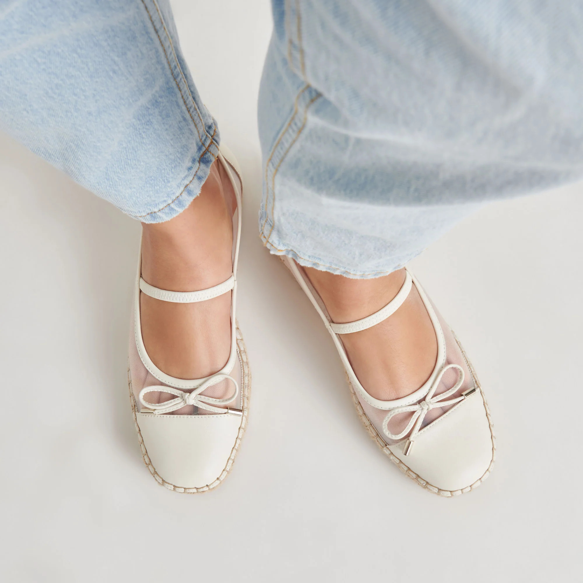 CAMBRE BALLET FLATS WHITE MESH | DolceVita.com
