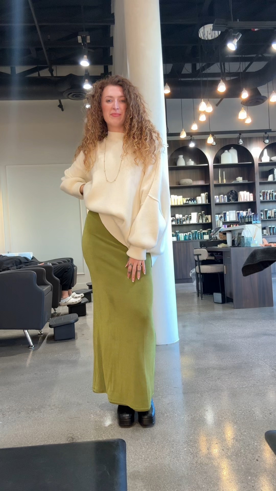 Green maxi skirt with oversized sweater 🤍💚

#LTKFestival #LTKSeasonal