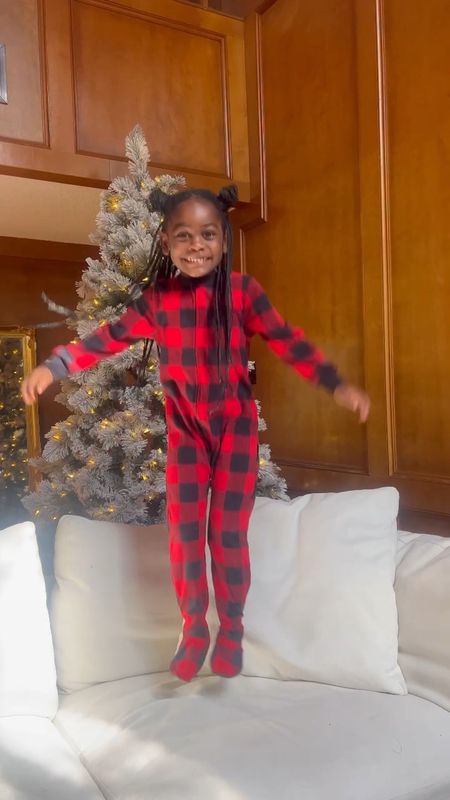 Family plaid pajamas - holiday - Christmas pjs 

#LTKHoliday #LTKfamily #LTKVideo