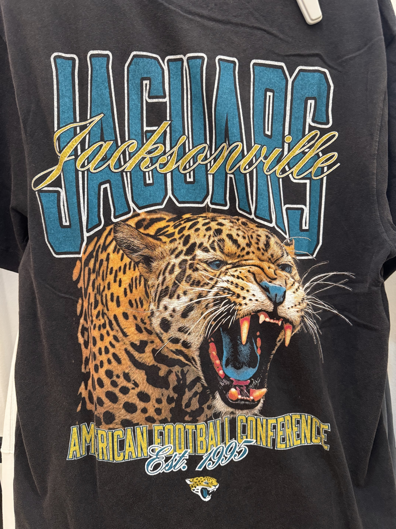 The back of this tee! 😍😍

#LTKSaleAlert #LTKootd #LTKFindsUnder50