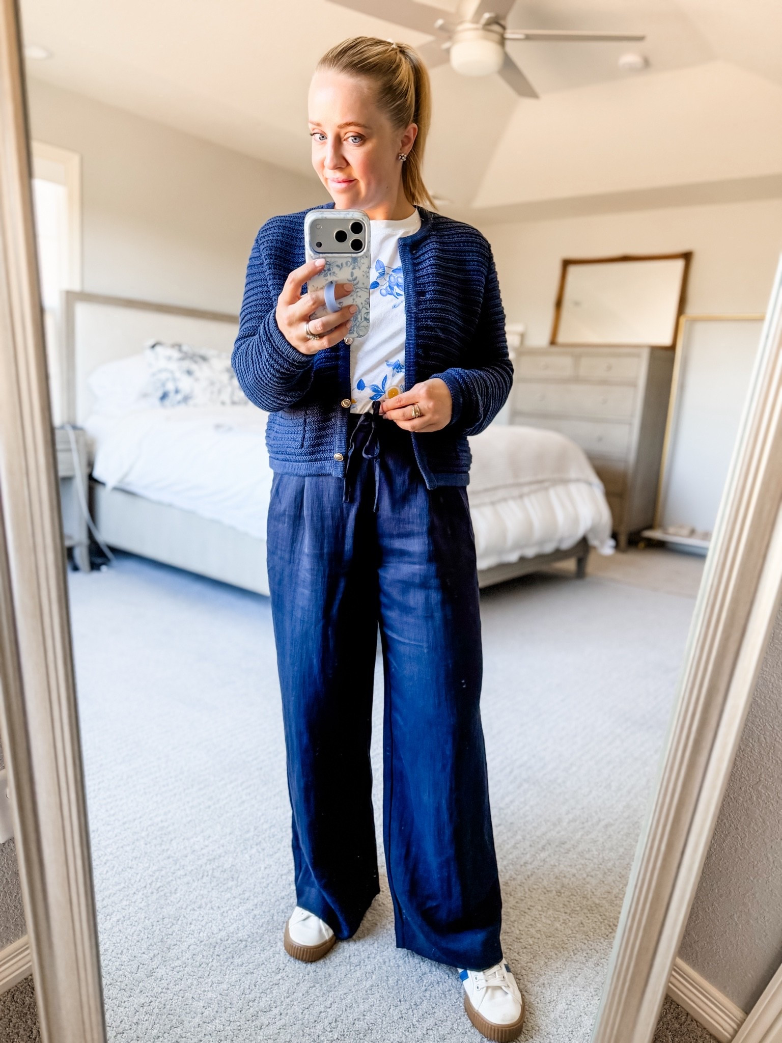 Recreate this outfit with me featuring a lemon print graphic t and petite wide leg pants!

#LTKmomlife #LTKootd #LTKPetite