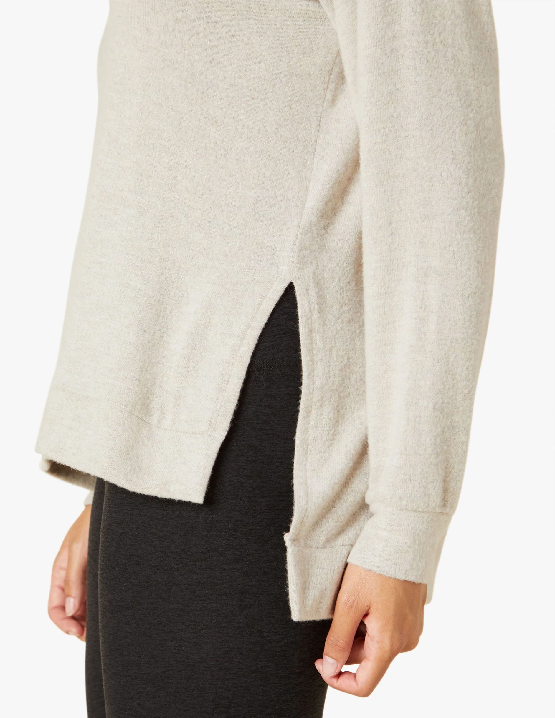 Long Weekend Lounge Pullover | Beyond Yoga | Beyond Yoga